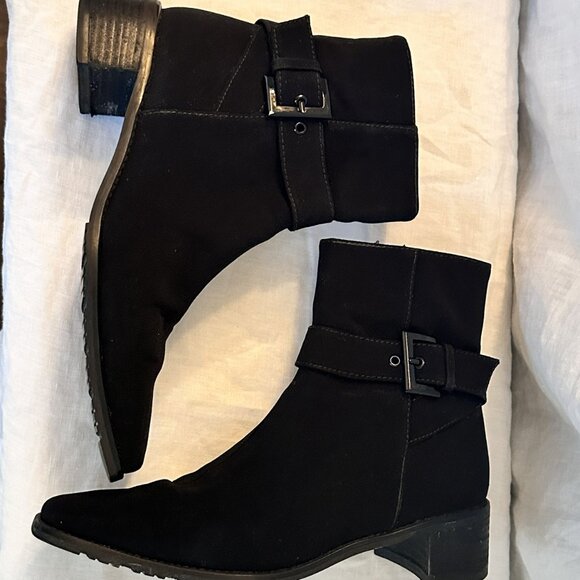 Stuart Weitzman Black Gortex Chelsea Ankle Boot Size 6 - Picture 2 of 12
